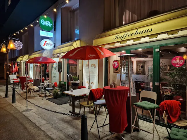 SISI Cafe-Bistro-Bar