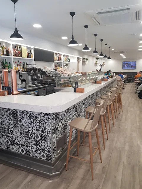 Castells Bar Restaurant