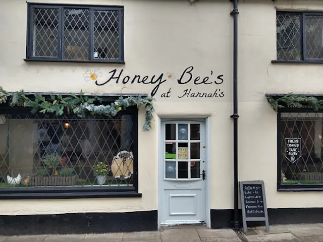 Honey Bee's at Hannah's