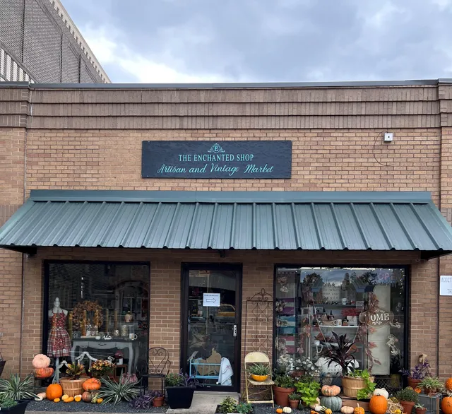 The Enchanted Shop Artisan & Vintage Market