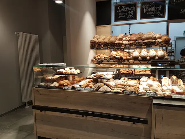 Bäckerei Ziegler AG/ Caras Café
