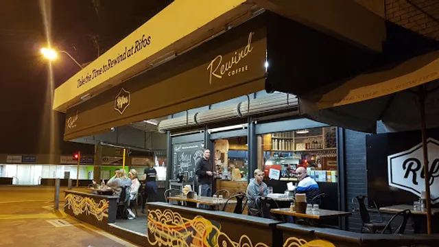 Rifos - Cafe | Restaurant | Pizzeria