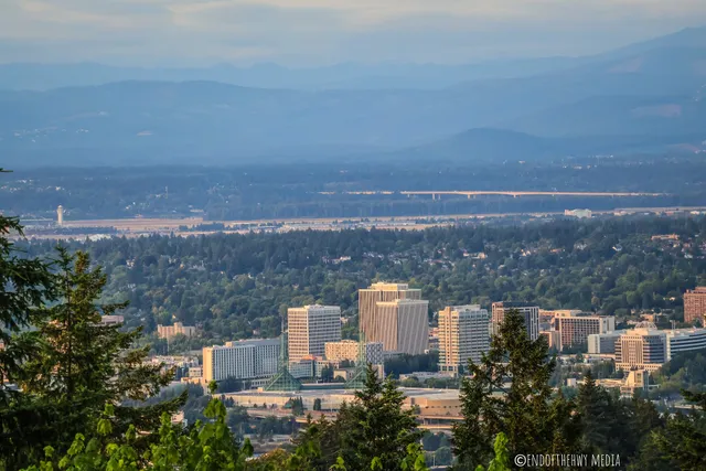 Vista Point of 5 Mountains