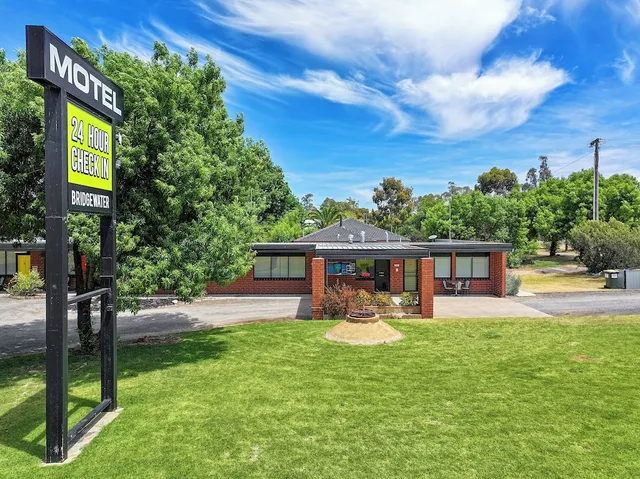 Bridgewater Motel