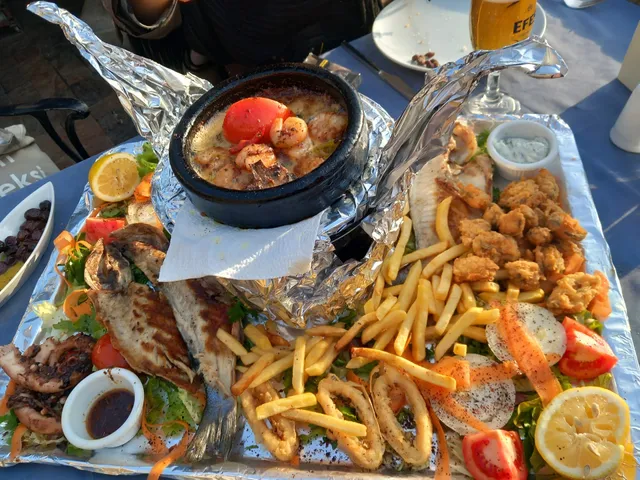 Paradise Restaurant & Cafe