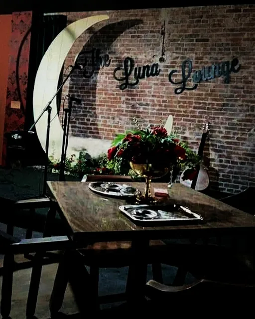 The Luna Lounge