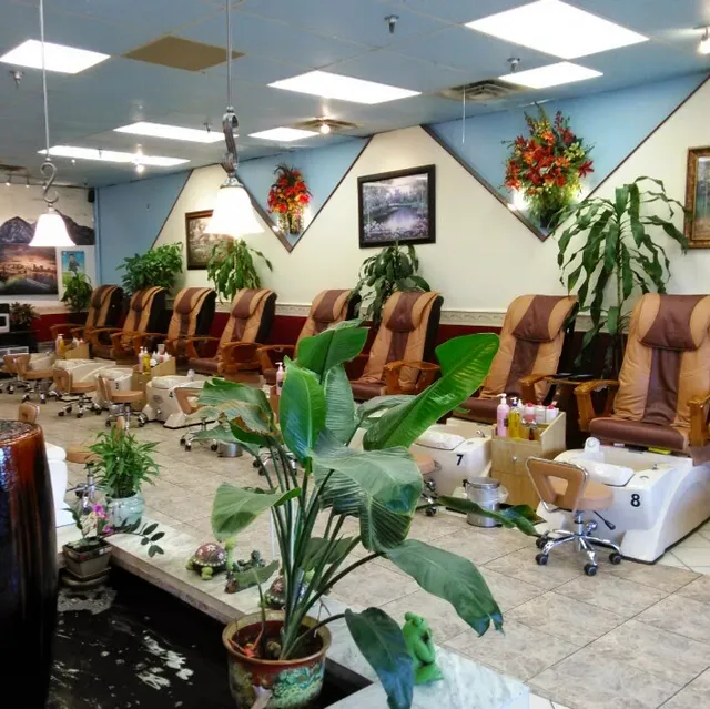 T & Y Nails & Spa
