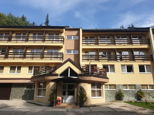 Mountain hotel Minciar