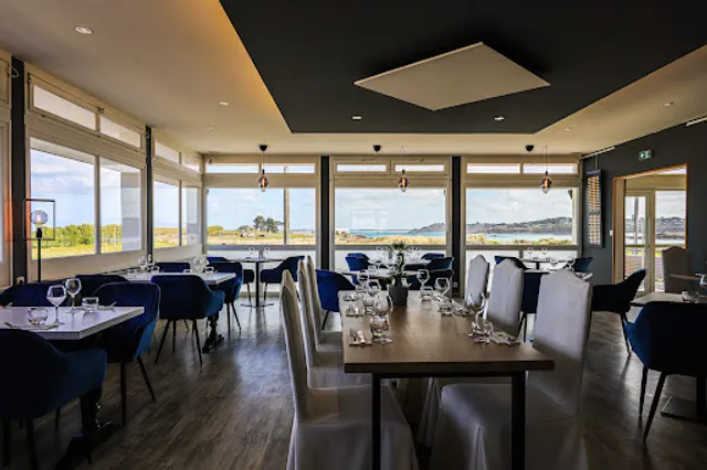 Restaurant Carré-St-Michel, Port du Korejou