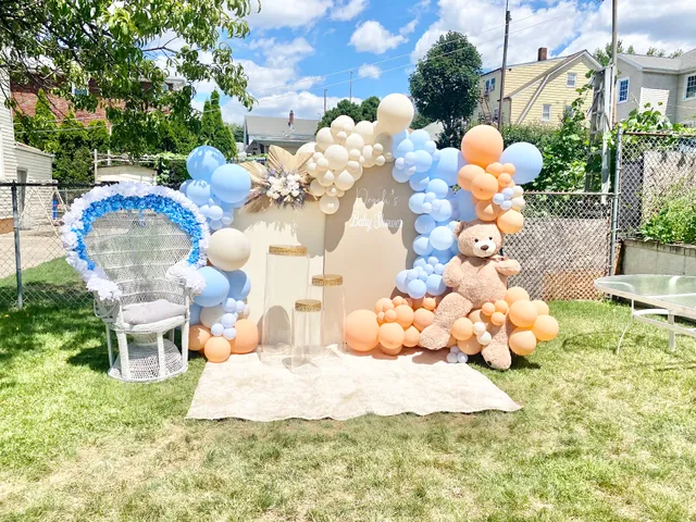 Balloons By Reina LLC