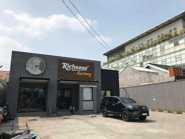 Richeese Factory Kemang