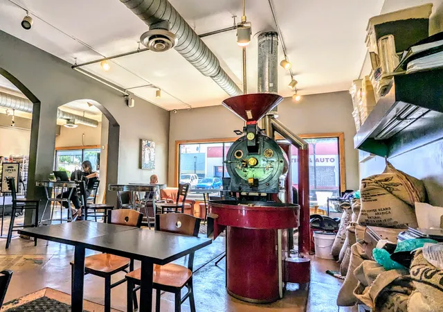 Jones Coffee - Fulton