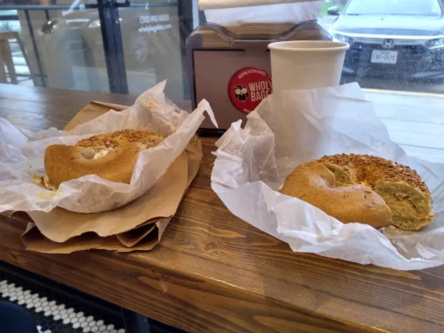 Wholy Bagel