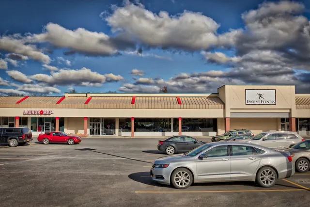 Norwich Shopping Plaza