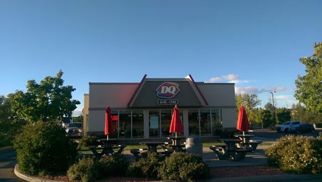Dairy Queen Grill & Chill