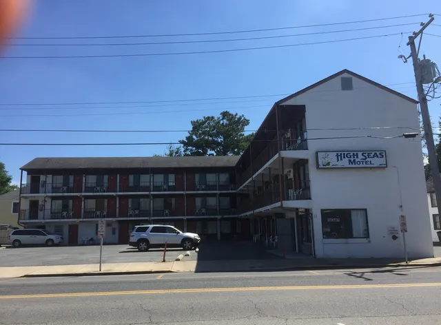 High Seas Motel
