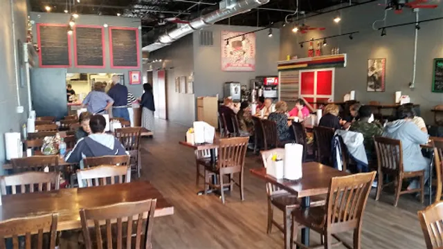 CM SMOKE ARTISAN BBQ