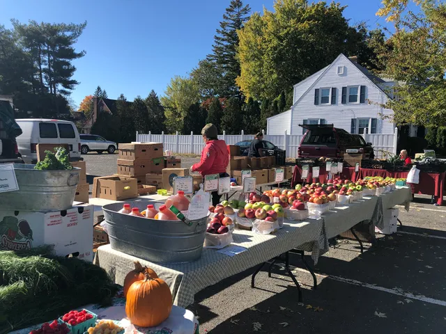 West Hartford Saturday Farmers' Market
