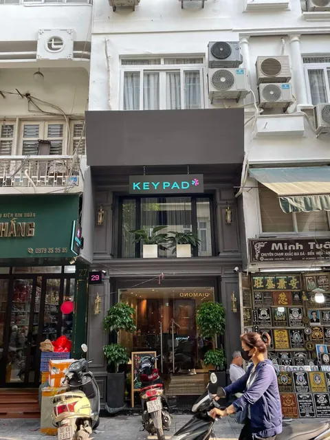 Hanoi Old Decade Hotel