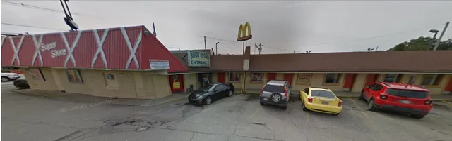 Louisville Manor Hotel