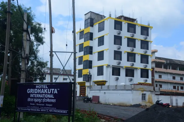 Hotel Gridhakuta International