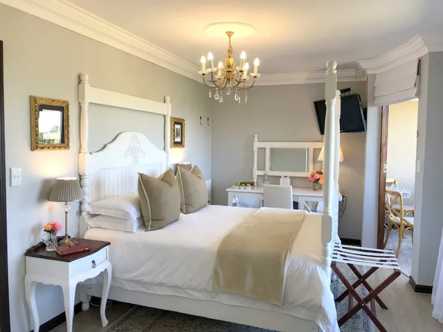 from R790 /room Direct. A Kings View Boutique Guesthouse