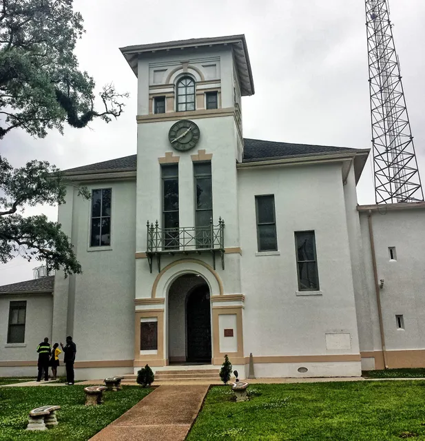 Assumption Parish Courthouse