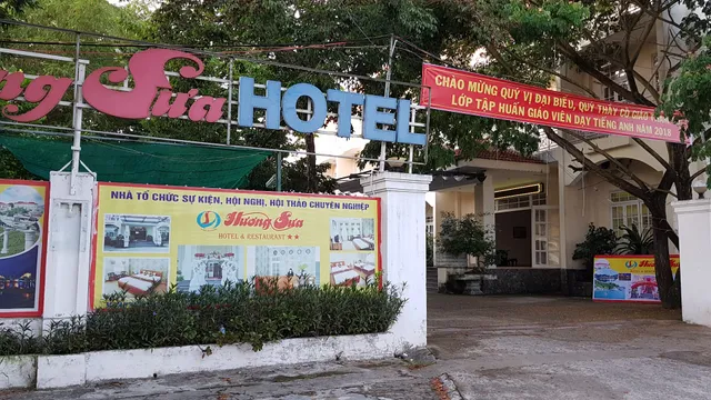 Khách Sạn - Nhà Hàng Hương Sưa