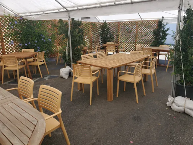 Robin Hood British Pub