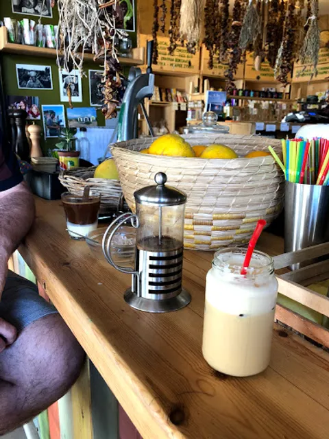 Kanela Cocktails Cafe & Tapas