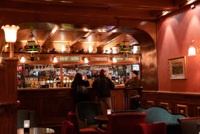 Sir Winston's Public House