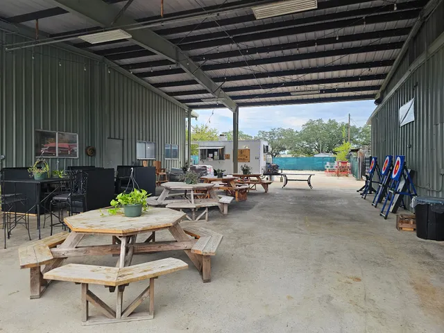 Double J's Burgers & BBQ