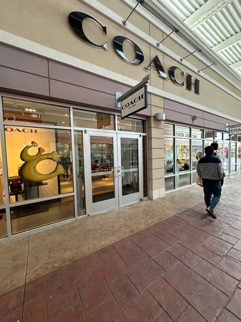 COACH Outlet