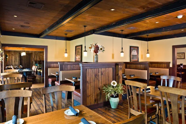 Loxley's Restaurant and Patio Bar - Lancaster