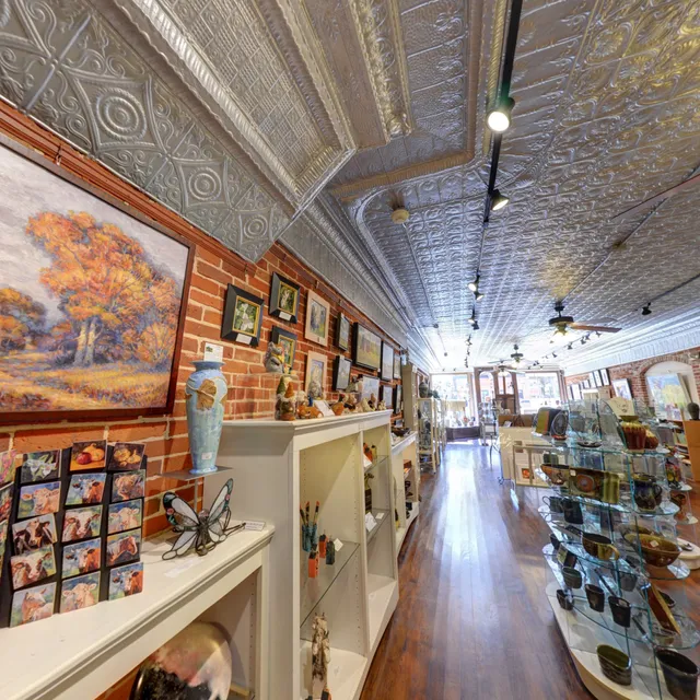 Outside the Lines Art Gallery (Galena)