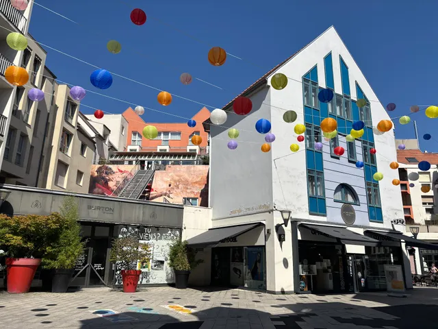 La Cour des Maréchaux