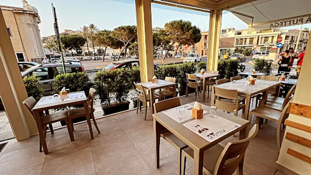 La Puttega Hamburgeria - Gastronomia