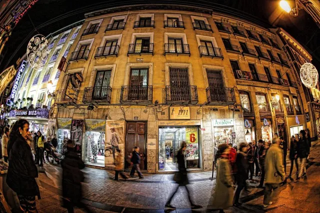 Onefam Sungate Hostal Madrid