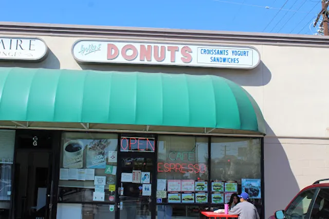 Holly's Donuts