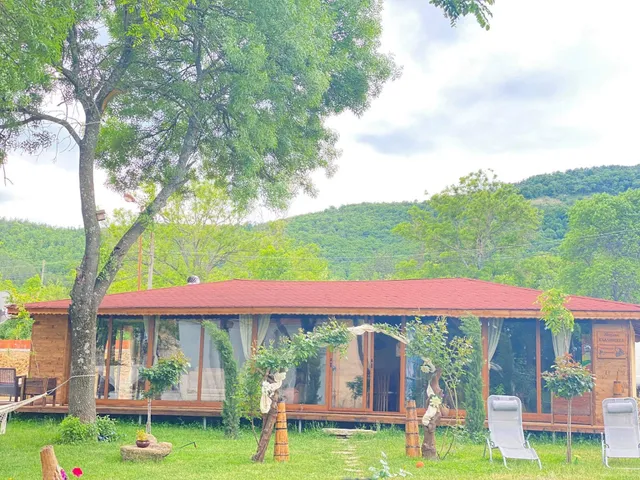 Къща за Гости Долината на Вълчицата - Хотел Маджарово