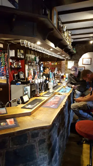 The New Inn - Shortstanding