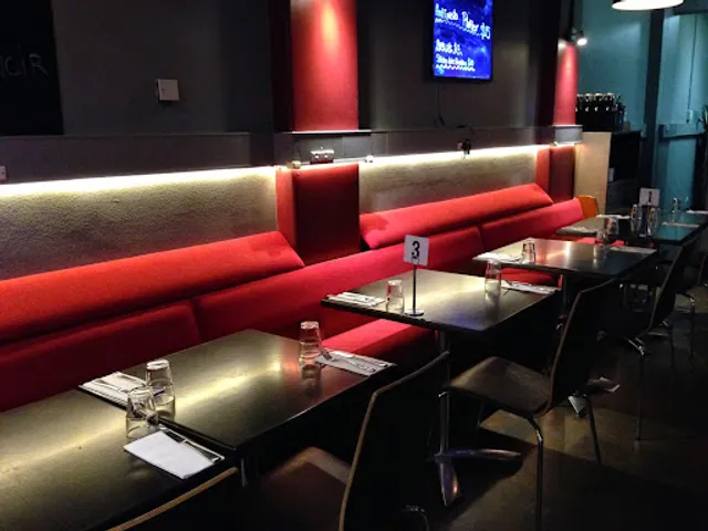 Yo Momma Woodfire Kitchen