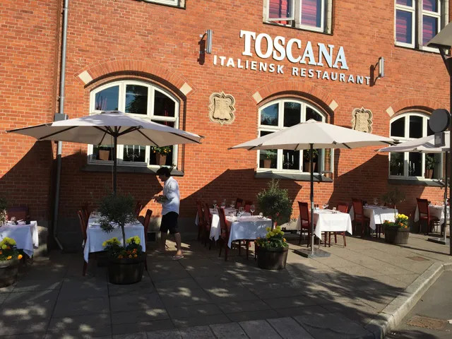 Restaurant Toscana v/Araz Tofek
