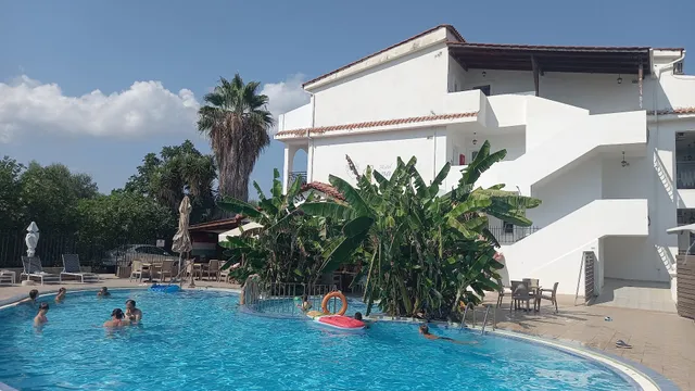 Divina Pool & Beach Hotel