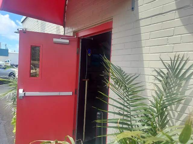 Crowley's Dive Bar - Eastlake