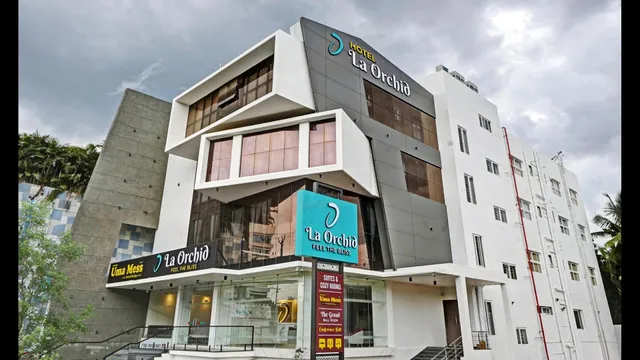 Treebo Premium La Orchid