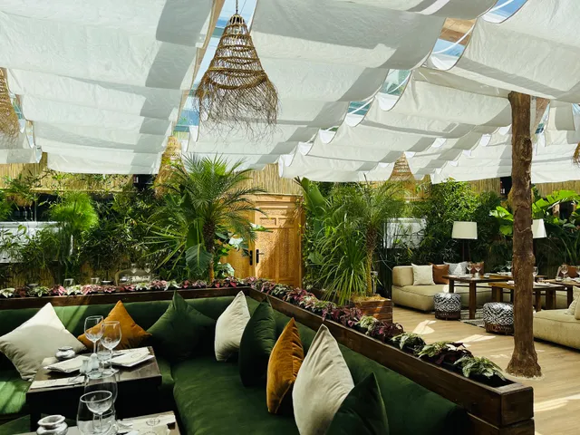 La Casa Emma - Lounge Restaurant