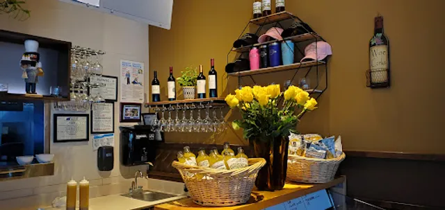 Brocheta Mediterranean Bistro