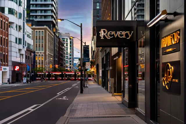 Revery Toronto Downtown, Curio Collection by Hilton