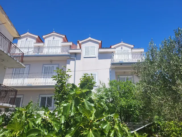 Apartments Gardijan